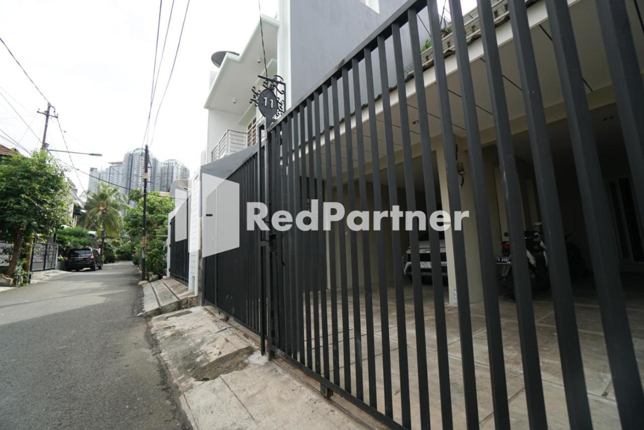 Tomang Gelong Guest House Syariah Mitra Reddoorz جاكرتا المظهر الخارجي الصورة