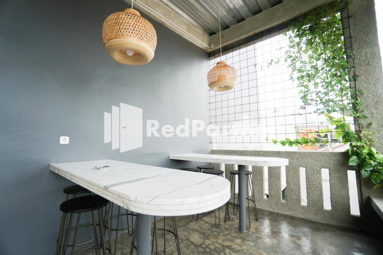 Tomang Gelong Guest House Syariah Mitra Reddoorz جاكرتا المظهر الخارجي الصورة